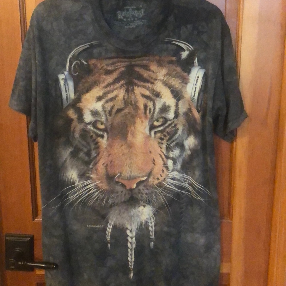 Rainforest Café ‘Tiger with Headphones’ Tee